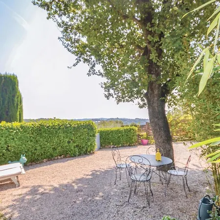 Casa vacanze Beautiful In With Kitchen